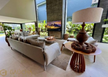 Casa em Condomínio com 420m², 5 dormitórios, 5 suítes, 2 vagas, Condomínio Velas da Marina  em Capão da Canoa