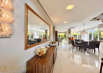 Casa em Condomínio com 320m², 4 dormitórios, 4 suítes, 2 vagas, Condomínio Velas da Marina  em Capão da Canoa