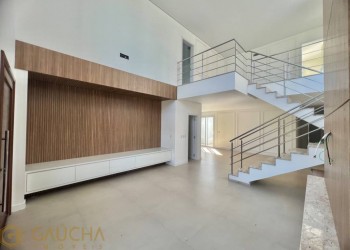 Casa em Condomínio com 450m², 4 dormitórios, 4 suítes, 2 vagas, Condomínio Velas da Marina  em Capão da Canoa