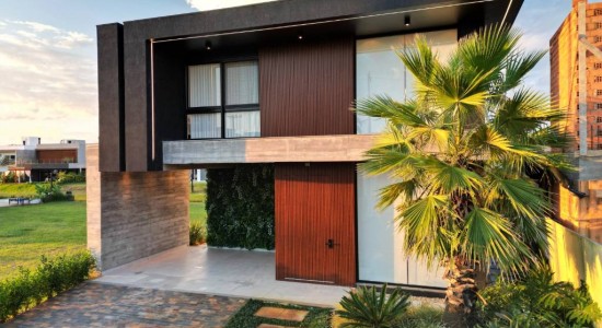 Casa em Condomínio com 320m², 5 dormitórios, 5 suítes, 2 vagas, Capão Ilhas Resort - LESTE em Capão da Canoa