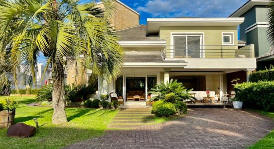 Casa em Condomínio com 298m², 4 dormitórios, 2 suítes, 2 vagas, Condomínio Velas da Marina  em Capão da Canoa