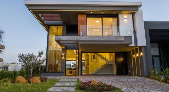 Casa em Condomínio com 400m², 5 dormitórios, 5 suítes, 3 vagas, Capão Ilhas Resort - LESTE em Capão da Canoa